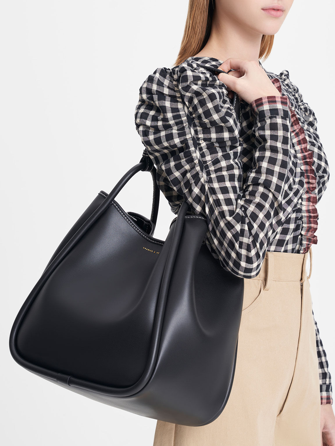 Snapklik.com : Extra Large Purses For Women Oversized Slouchy Bag Black  Handbag Women Multi-pockets Hobo Top-handle Tote Soft Faux Leather Braided  Shoulder Pocketbooks-Black