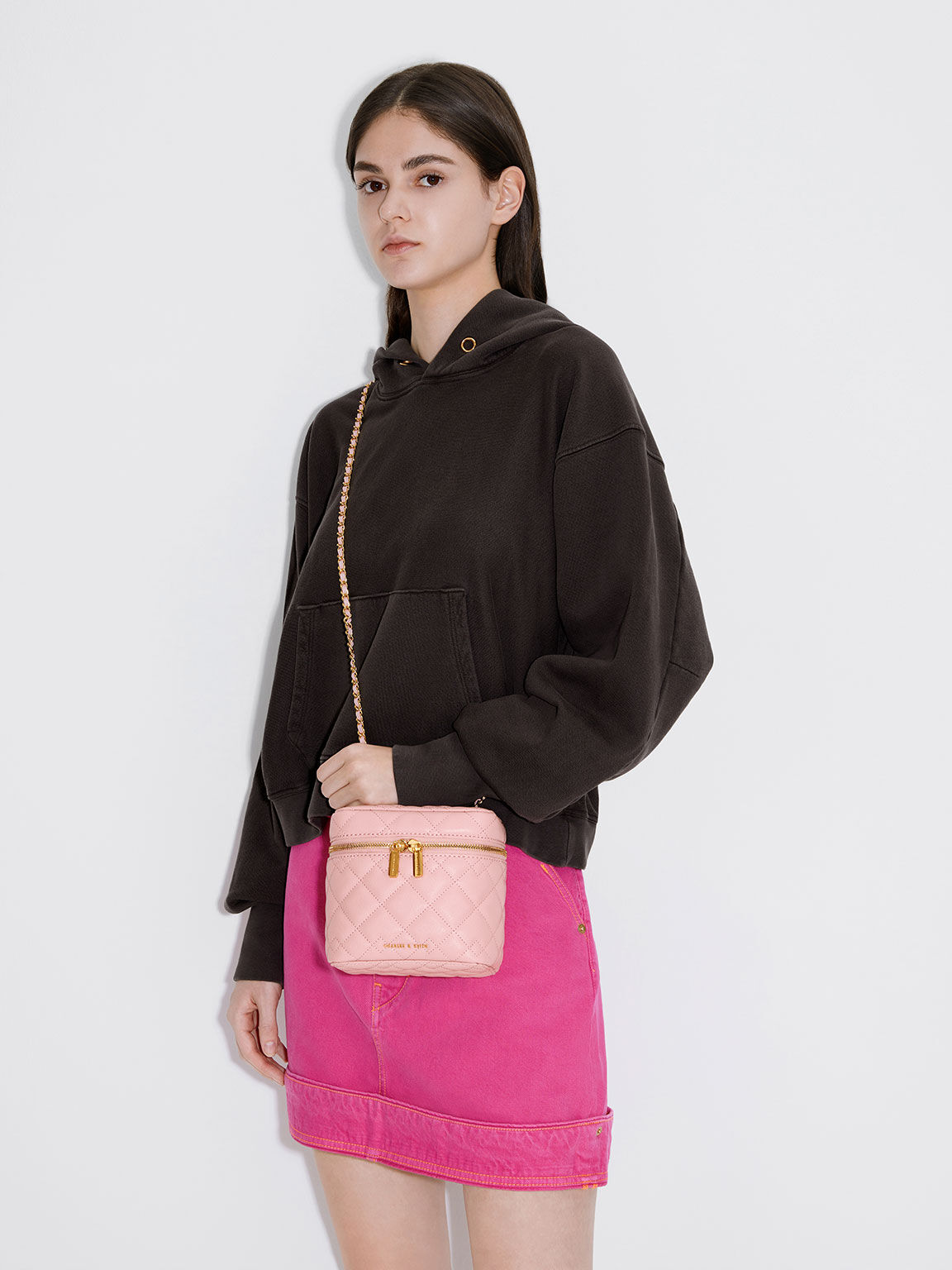 Nezu Quilted Boxy Bag - Black