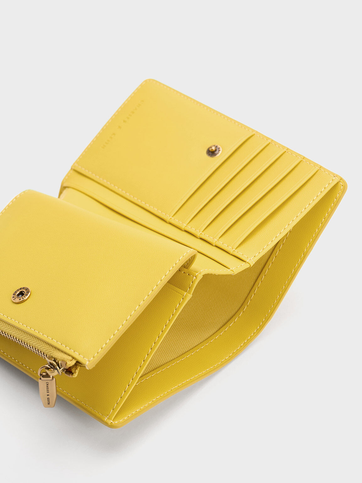 Plain Pu MarkQues Yellow Ladies Leather Wallet Clutch, Rectangular, Size:  Medium at Rs 195/piece in Delhi