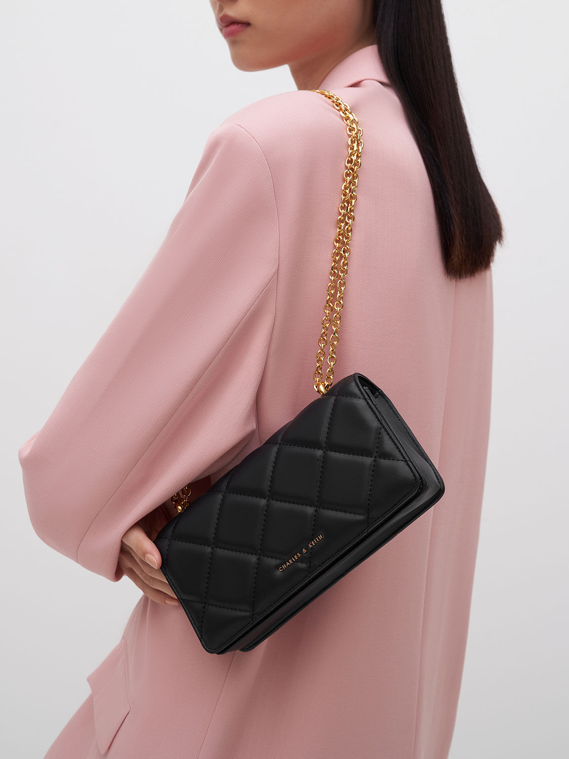 See By Chloé Hana Wallet On Chain Black | Wallet On A Chain
