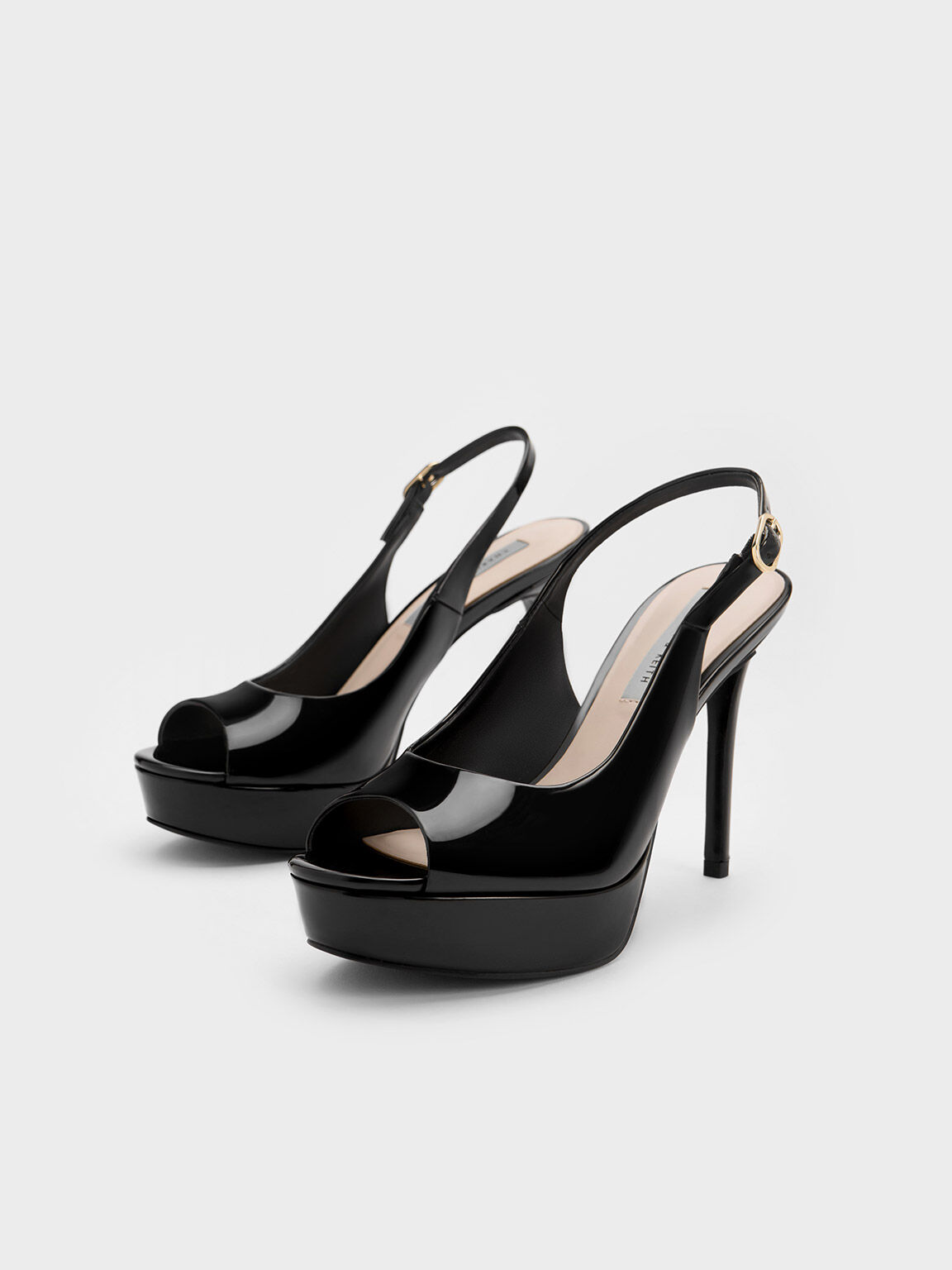 Buy Ravel ladies' Etter flat sandals online in black.