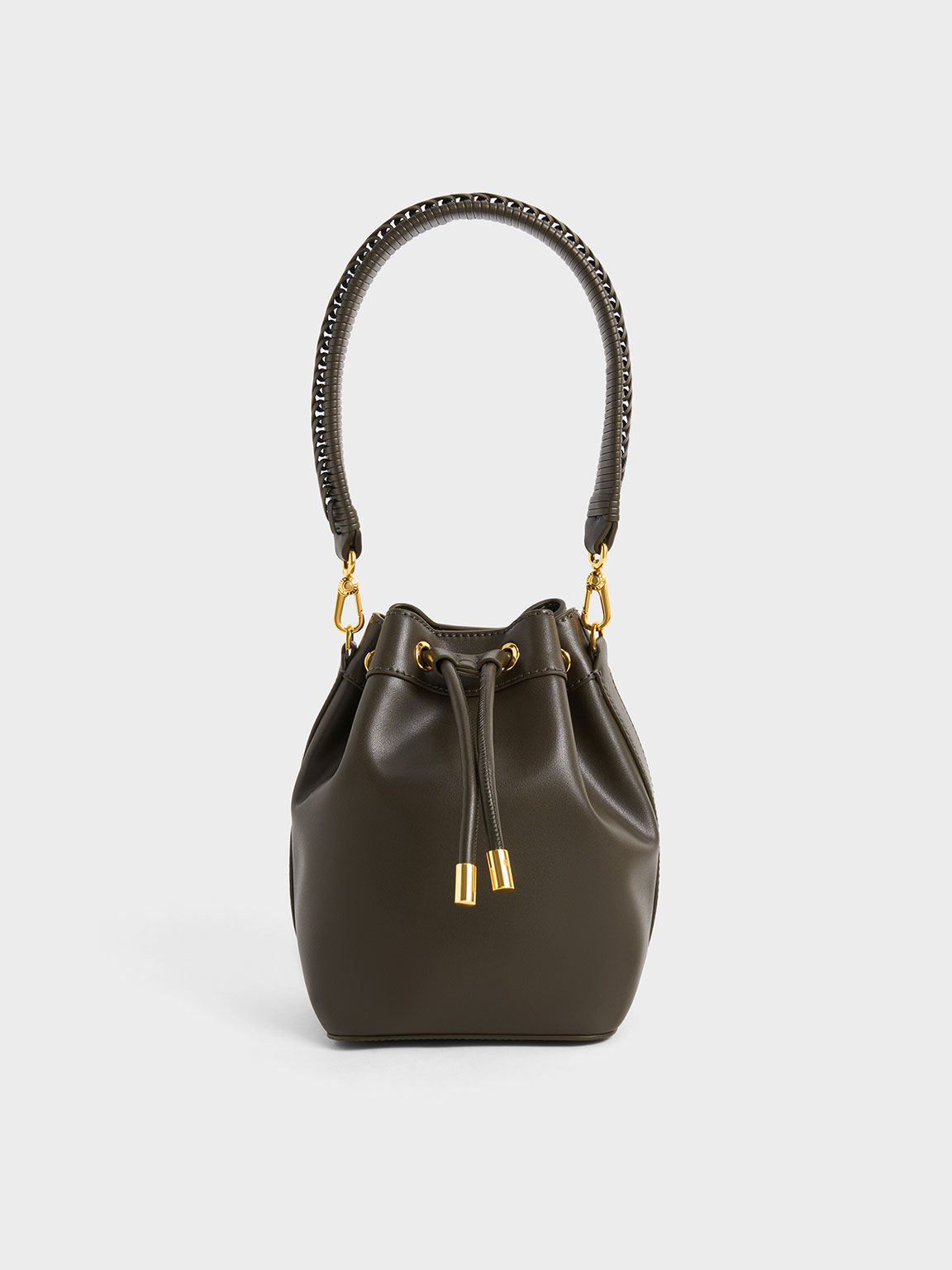 What is a Bucket Bag? 5 Important Details | Buffalo Jackson